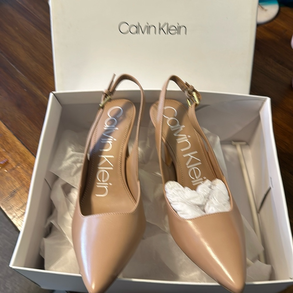 NWOT Calvin Klein sling back heels